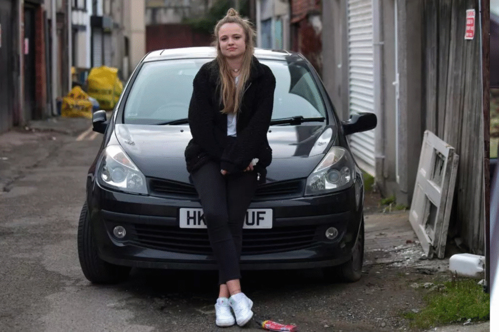How Early Should I Be at the Pickup Point for a Taxi From Heathrow Airport to Manchester?